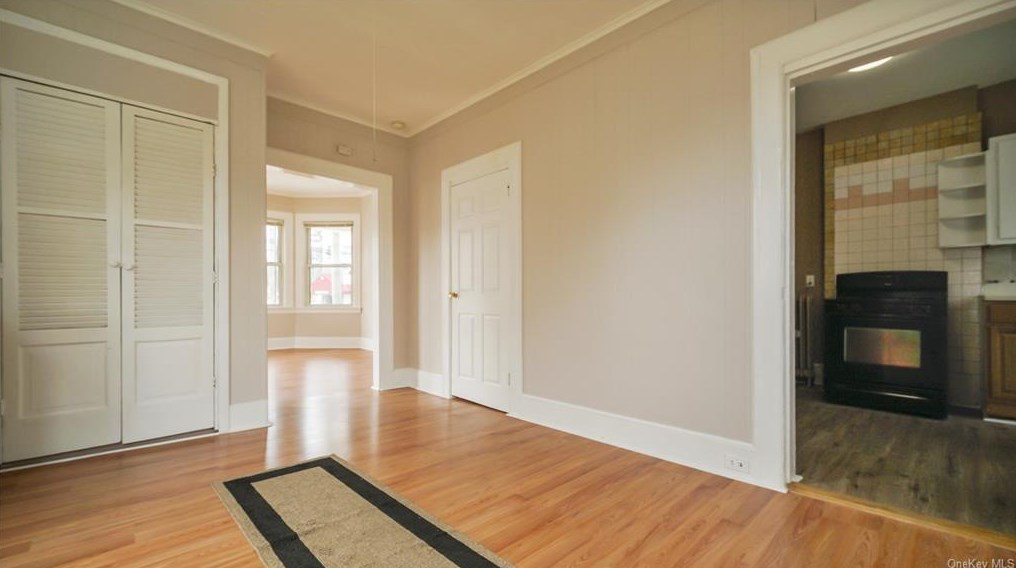 61 Poningo St, Rye Brook NY  10573-4011 exterior