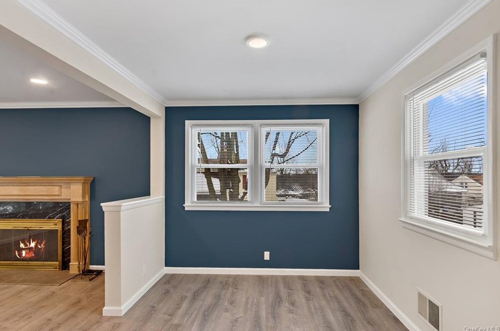 170 Heights Dr, Yonkers NY  10710-2432 exterior