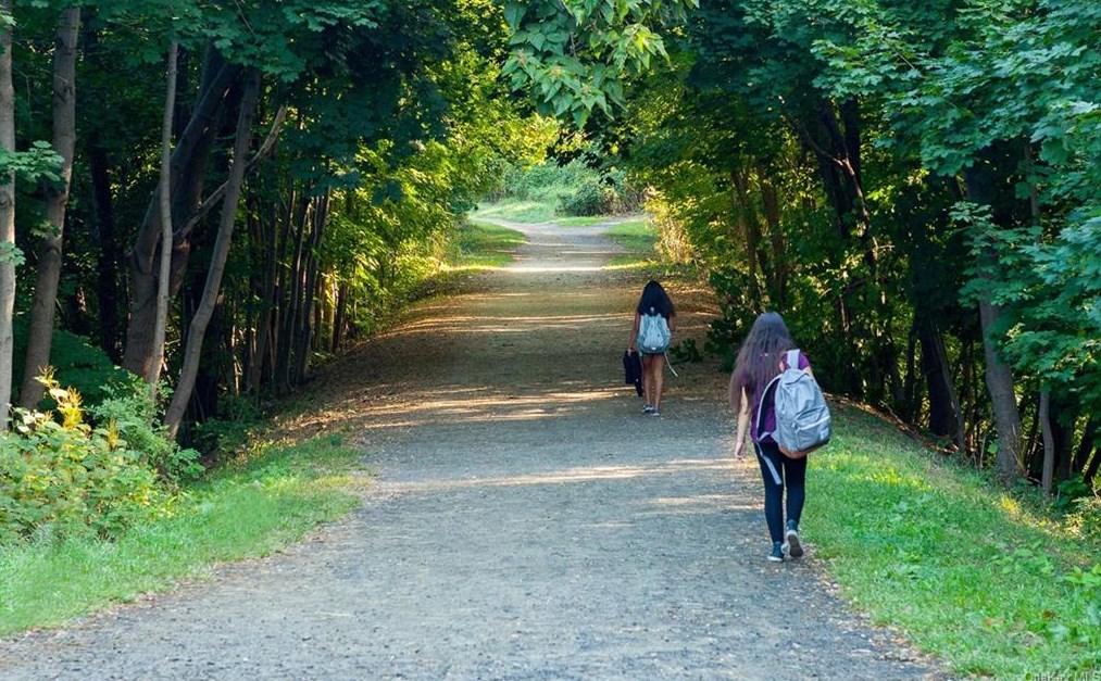 16 Broadway, Dobbs Ferry NY 10522-2852 exterior