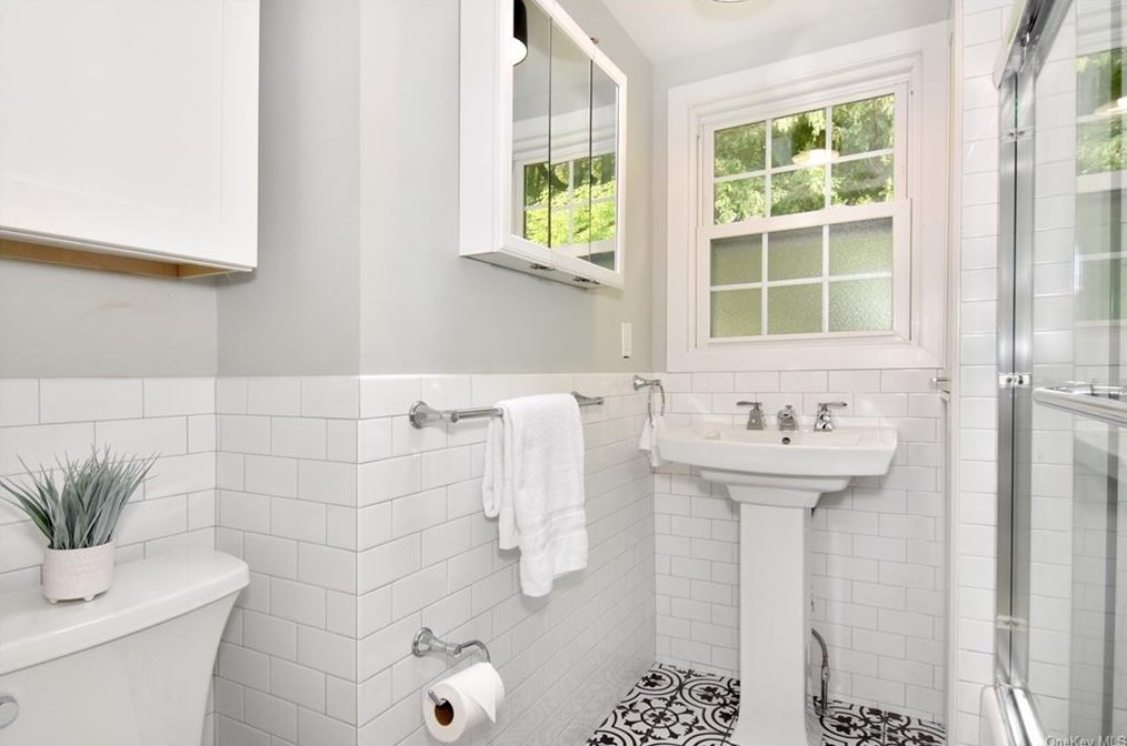 16 Broadway, Dobbs Ferry NY 10522-2852 exterior