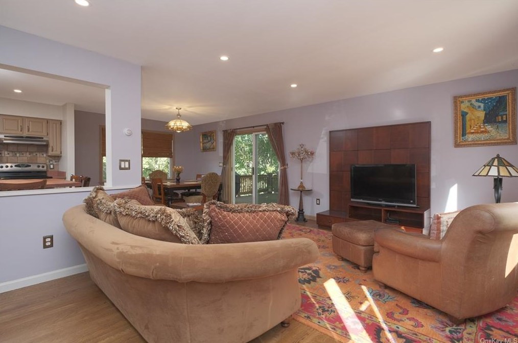 1634 Prospect Ter, Peekskill NY 10566-4833 exterior