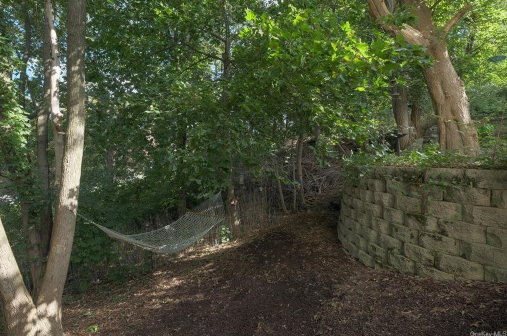 1634 Prospect Ter, Peekskill NY 10566-4833 exterior