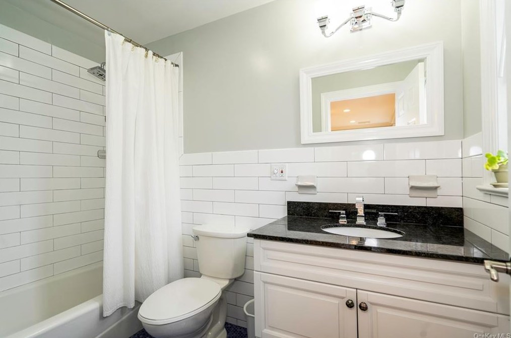 86 High St, Yonkers NY 10706-3934 exterior