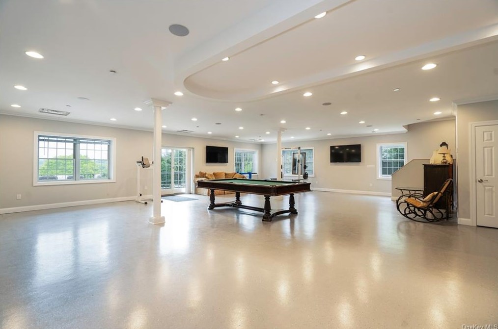 86 High St, Yonkers NY 10706-3934 exterior