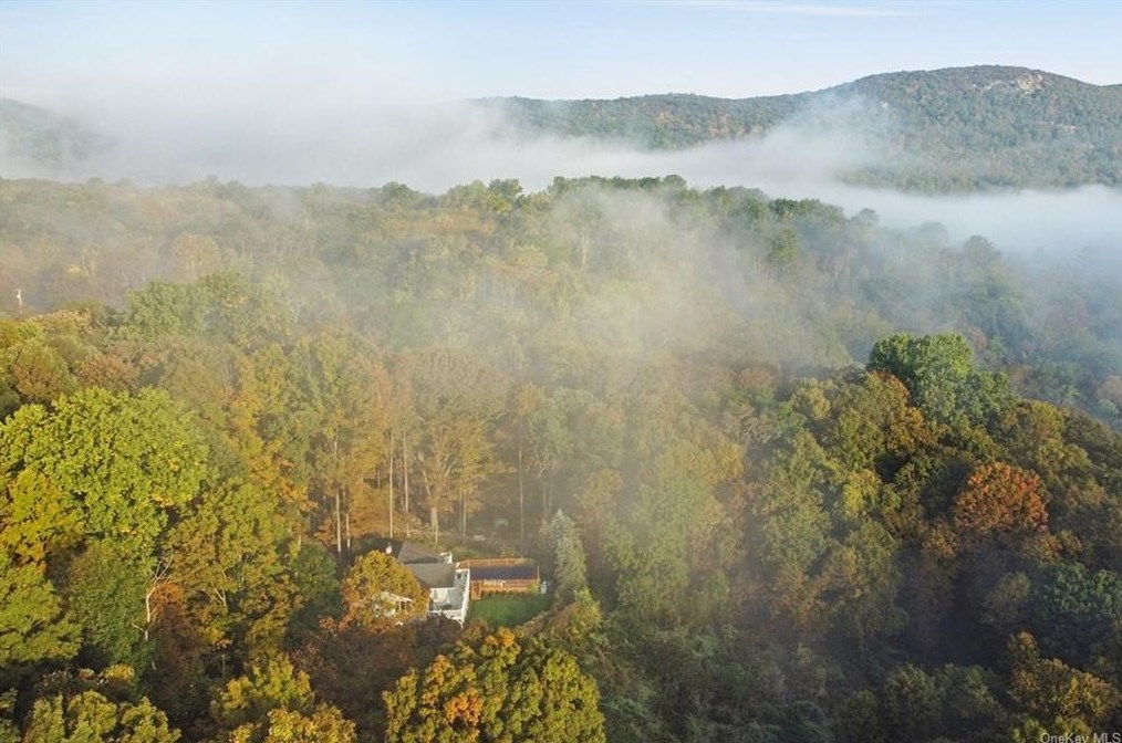 14 Ginger Pl, Nelsonville, NY 10516