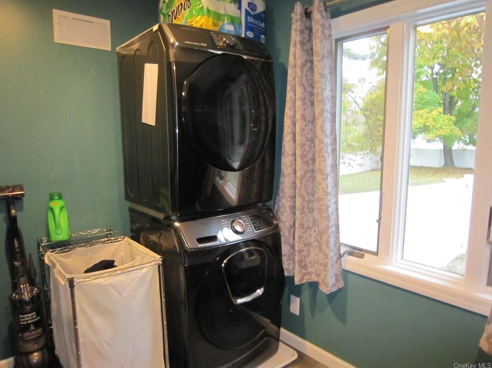 1755 Route 300, Newburgh NY  12550-8933 exterior