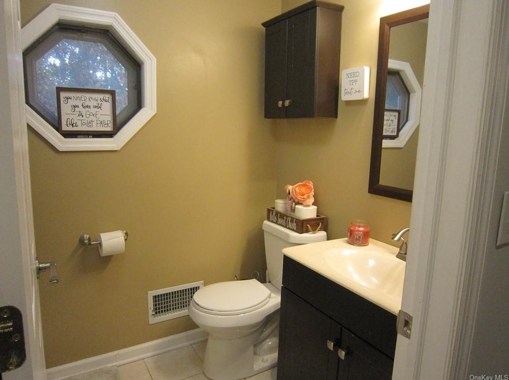 1755 Route 300, Newburgh NY  12550-8933 exterior