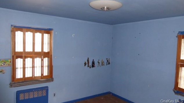 145 Roundhill Dr, Yonkers NY 10710-2414 exterior