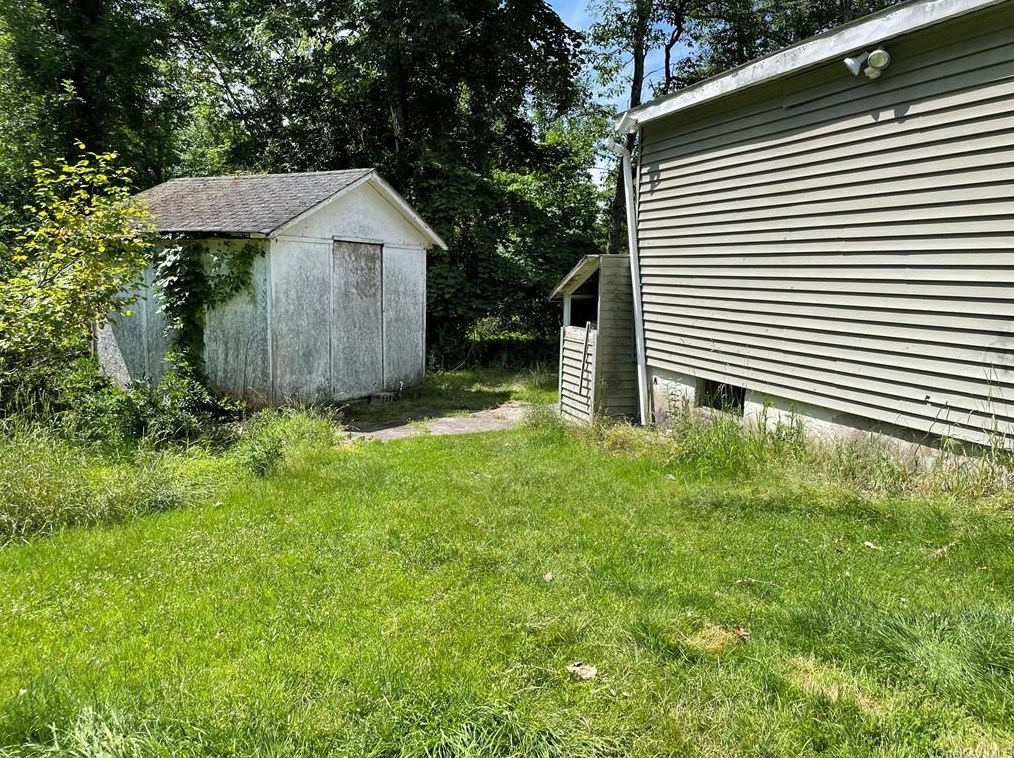 51 Kingfisher Trl, Wurtsboro NY  12790-7042 exterior