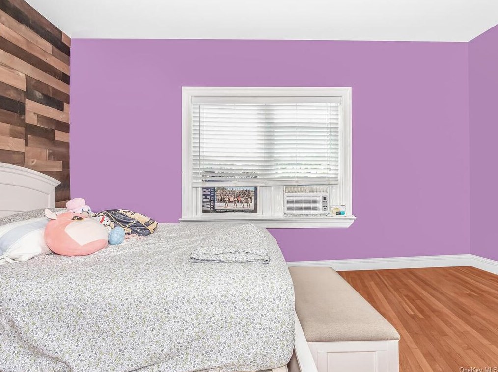 25 Colin St, Yonkers NY 10701-5511 exterior