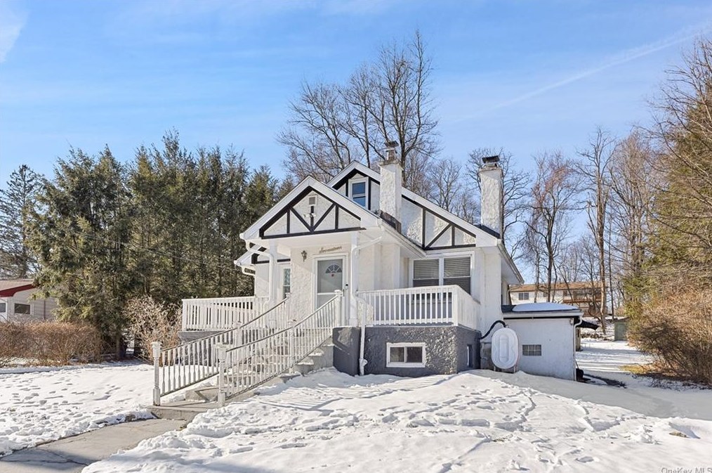 17 1st St, Cortlandt Manor NY  10567-5253 exterior