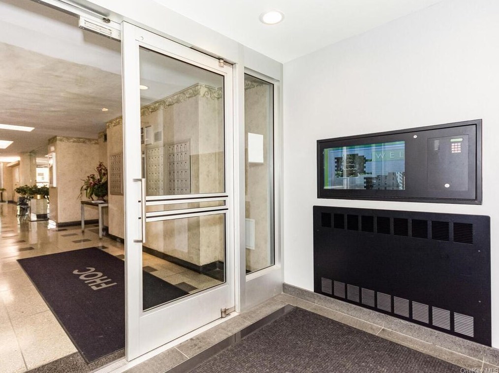 9 Fordham Hill Oval #12g, Bronx, NY 10468