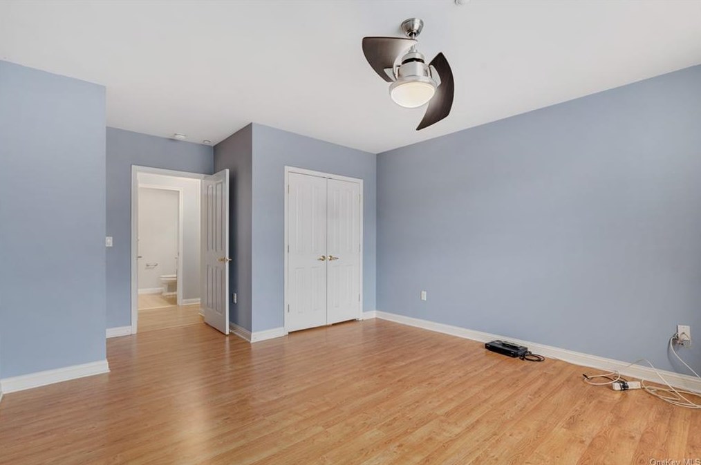 3205 Leeward Dr, Haverstraw NY  10927-2128 exterior