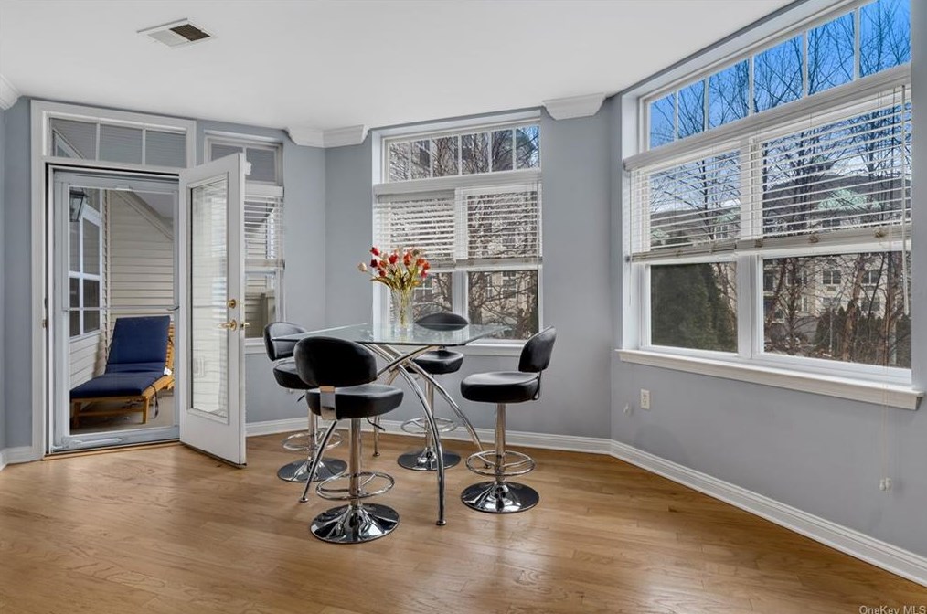 3205 Leeward Dr, Haverstraw NY  10927-2128 exterior