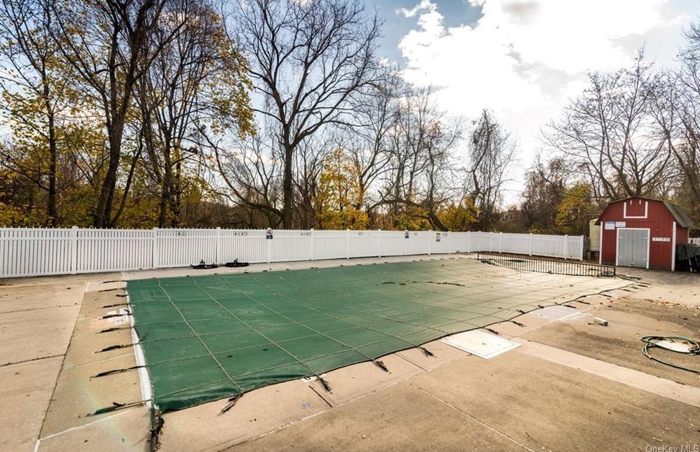 1879 Crompond Rd, Peekskill NY  10566-4115 exterior