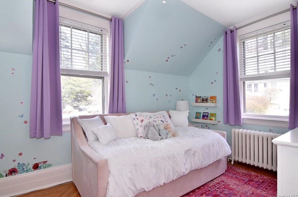 17 Bellair Dr, Dobbs Ferry NY 10522-3503 exterior