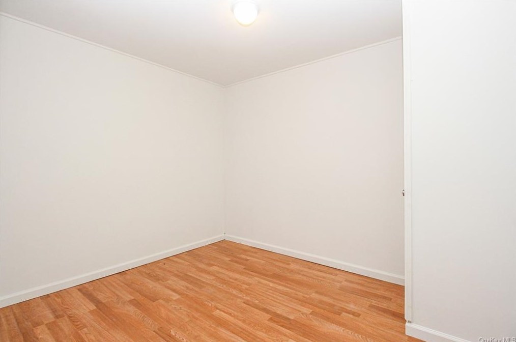 15 Villa Dr, Peekskill NY 10566-4939 exterior