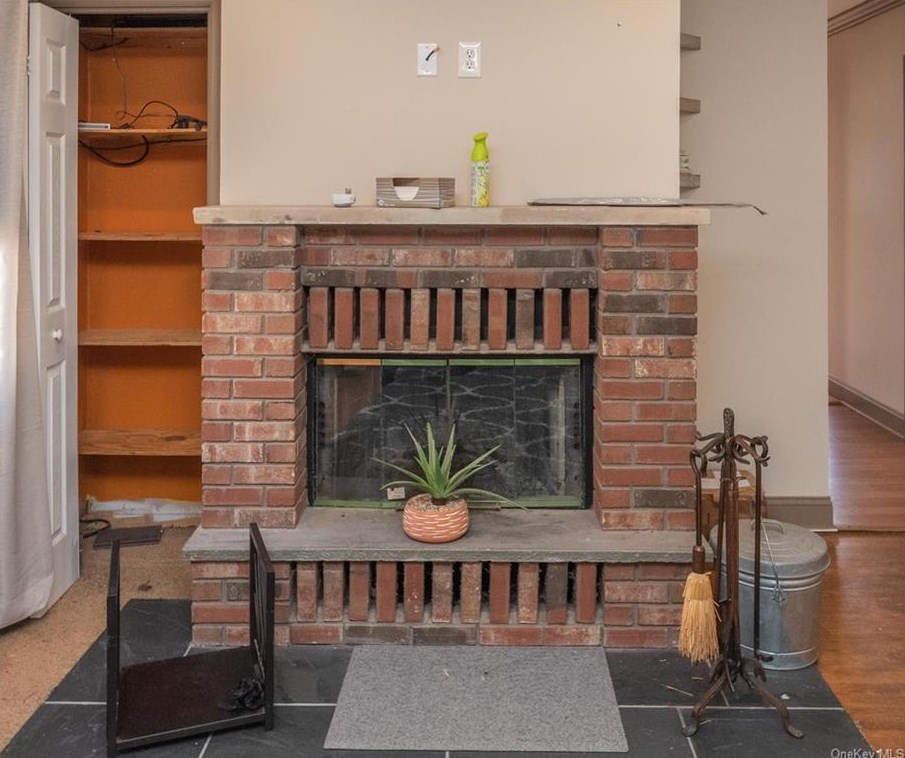 1230 Mombasha Rd, Monroe NY 10950-5323 exterior