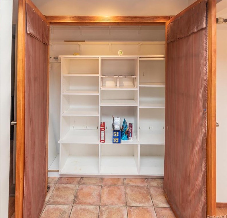 1230 Mombasha Rd, Monroe NY 10950-5323 exterior