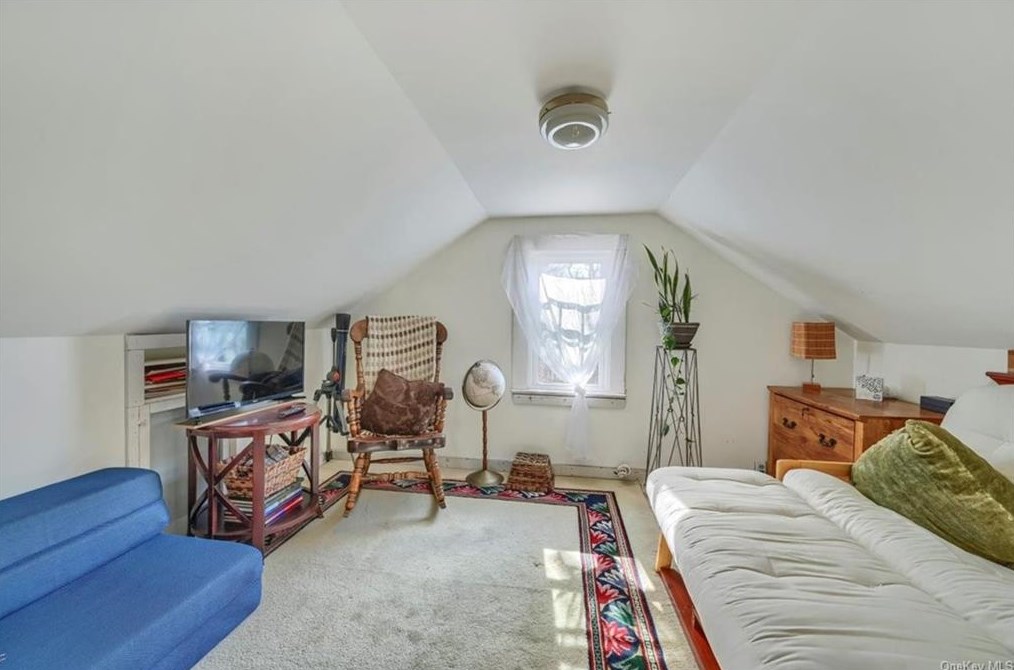 1340 Longview Ave, Peekskill NY  10566-4825 exterior