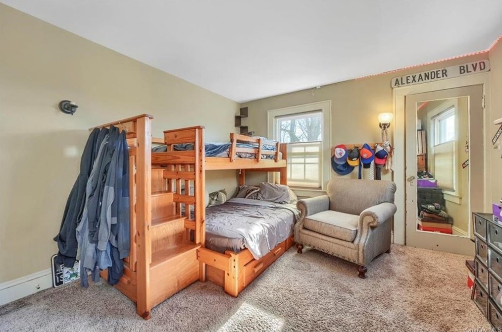 1340 Longview Ave, Peekskill NY  10566-4825 exterior