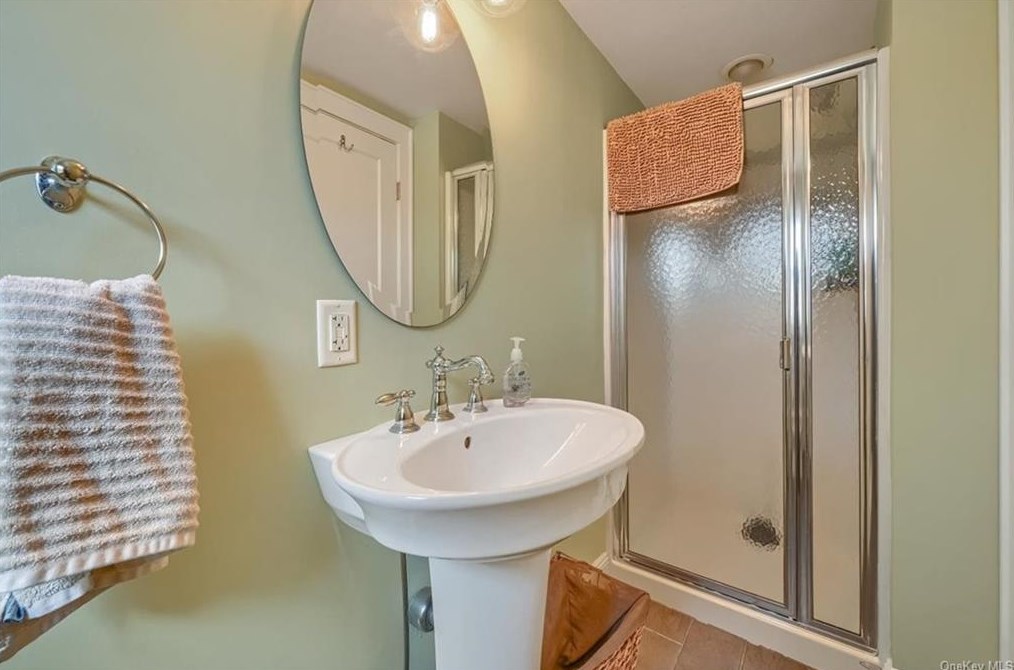 1340 Longview Ave, Peekskill NY  10566-4825 exterior