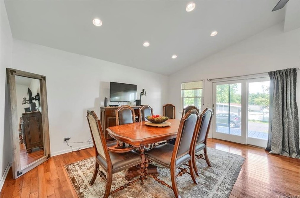 77 Crescent Cir, Rock Hill NY  12775-6200 exterior