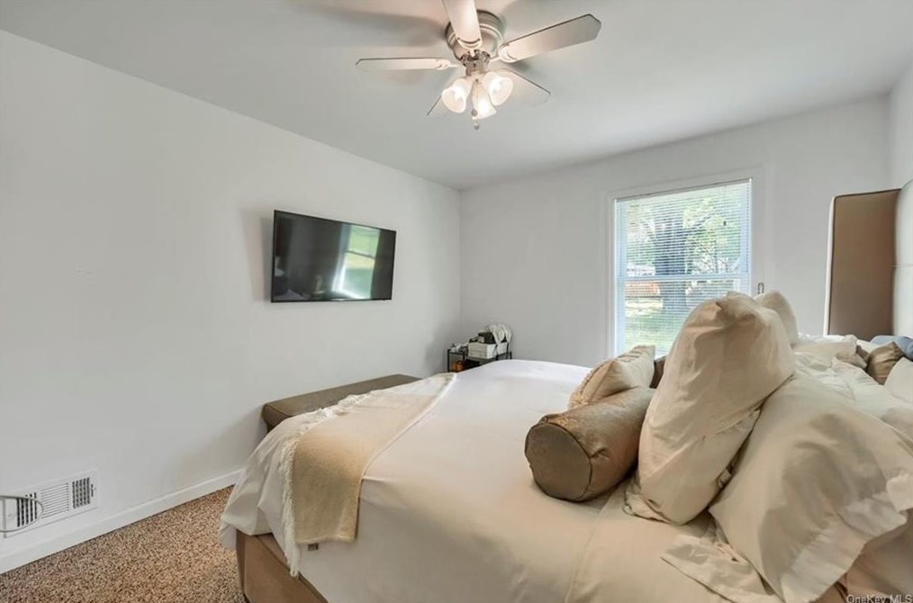 77 Crescent Cir, Rock Hill NY  12775-6200 exterior