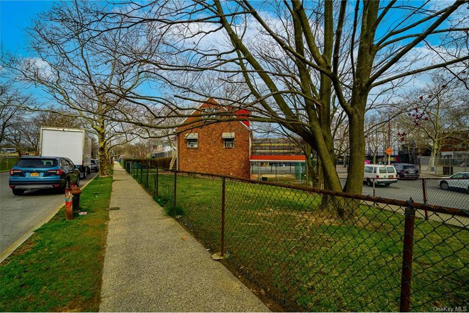 2775 Cross Bronx Expy, Bronx, NY 10465 MLS H6177175 Coldwell Banker