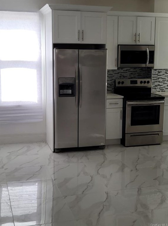 160 Elm St, Yonkers NY  10701-3932 exterior