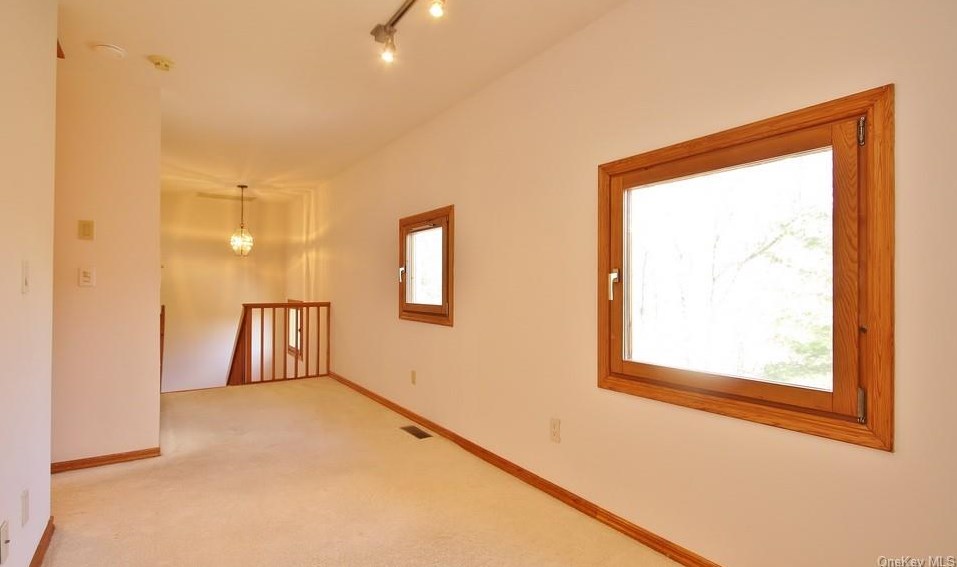 1 Deer Ridge Rd, Mount Kisco NY  10549-4202 exterior