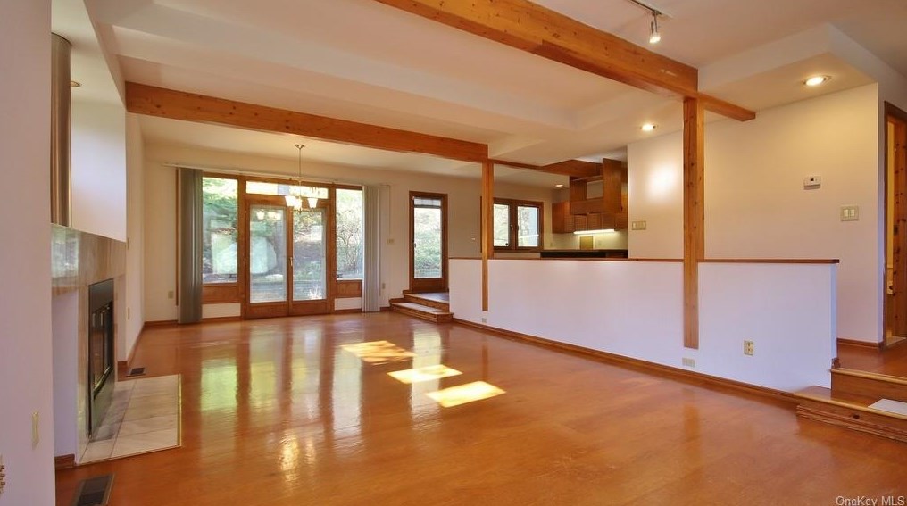1 Deer Ridge Rd, Mount Kisco NY  10549-4202 exterior