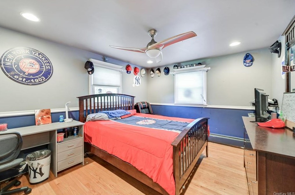 7 Continental Dr, Newburgh NY  12553-5607 exterior