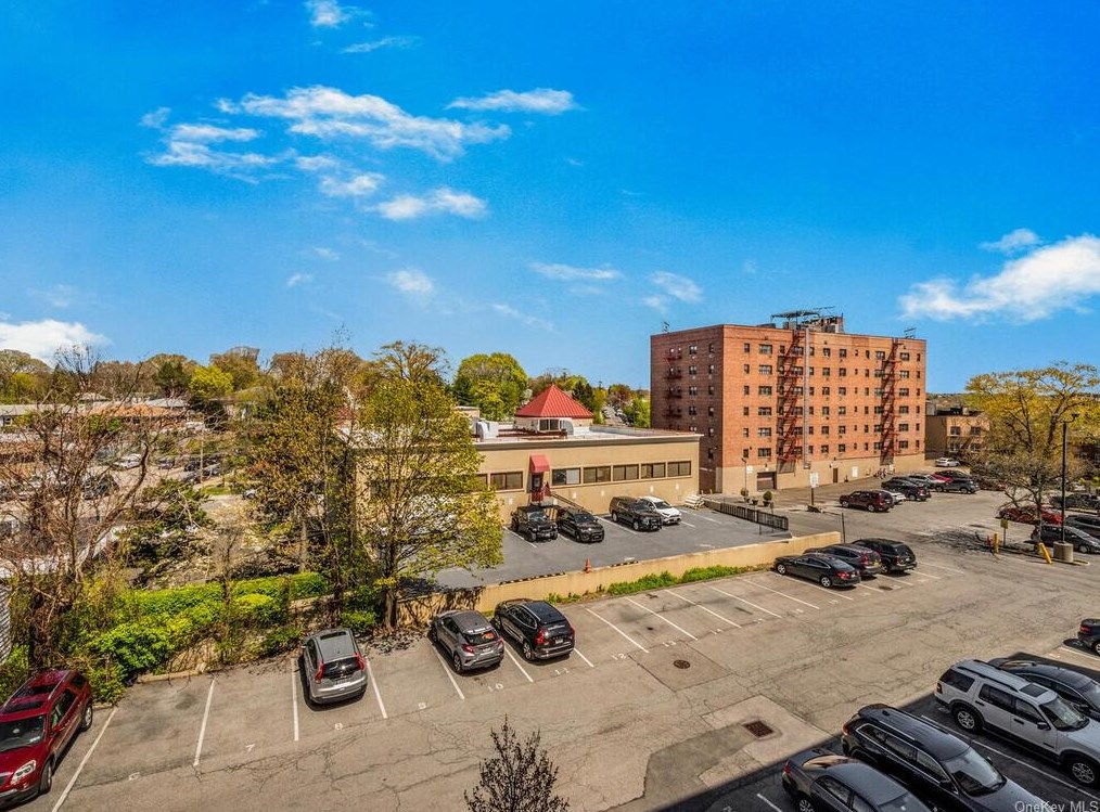 20 Secor Pl, Yonkers NY  10704-3209 exterior