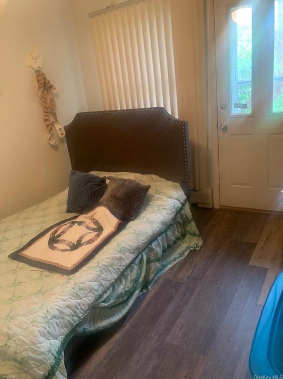 218 Hubert Humphrey Dr, Chestnut Ridge NY  10977-6720 exterior