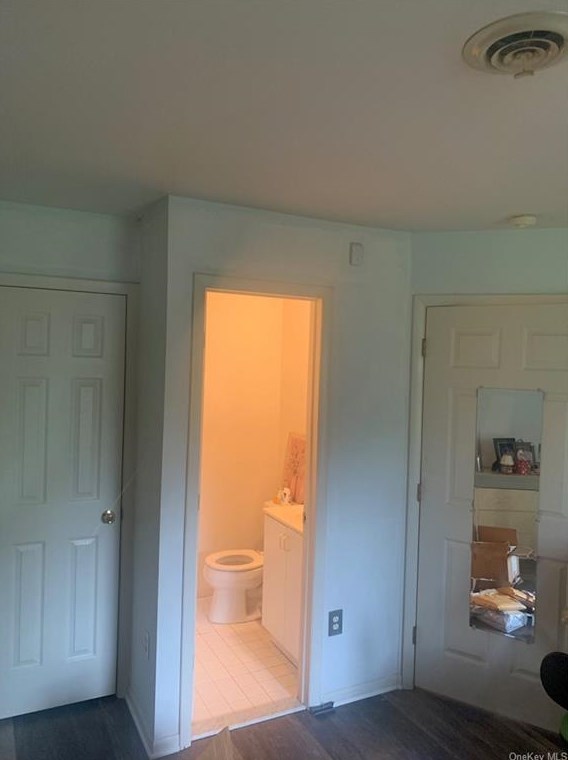 218 Hubert Humphrey Dr, Chestnut Ridge NY  10977-6720 exterior