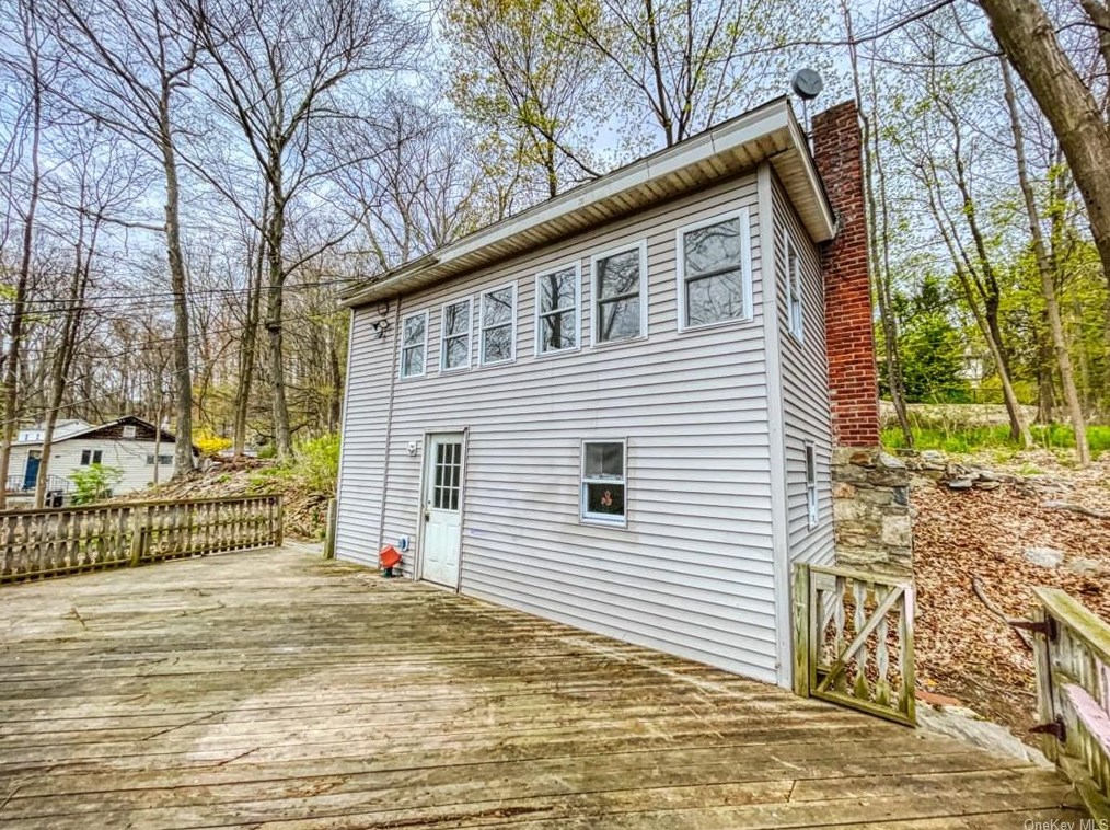 244 Terry Hill Rd, Kent Lakes NY  10512-5222 exterior