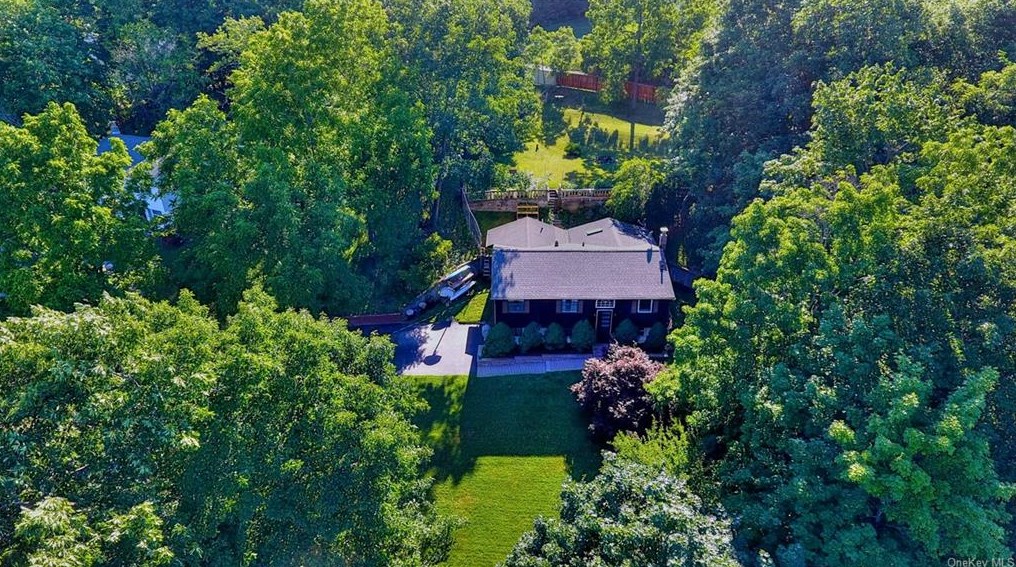 105 Lake Ave, Monroe, NY 10950