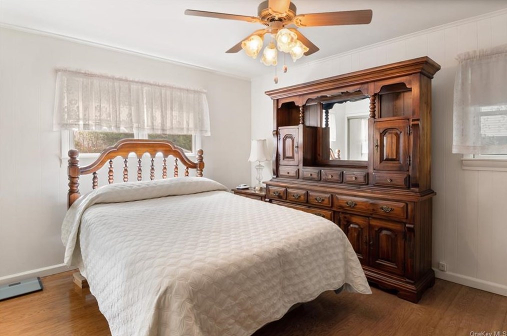 216 Pembrook Dr, Yonkers NY 10710-2804 exterior