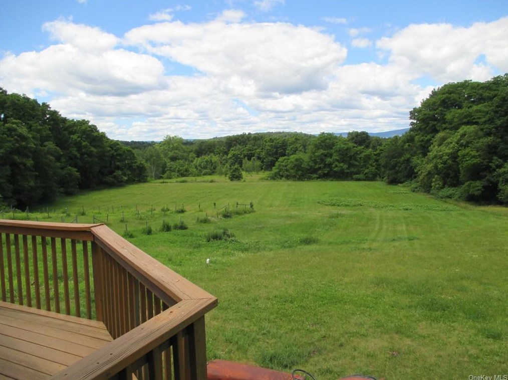 2181 Albany Post Rd, Walden NY  12586-2214 exterior