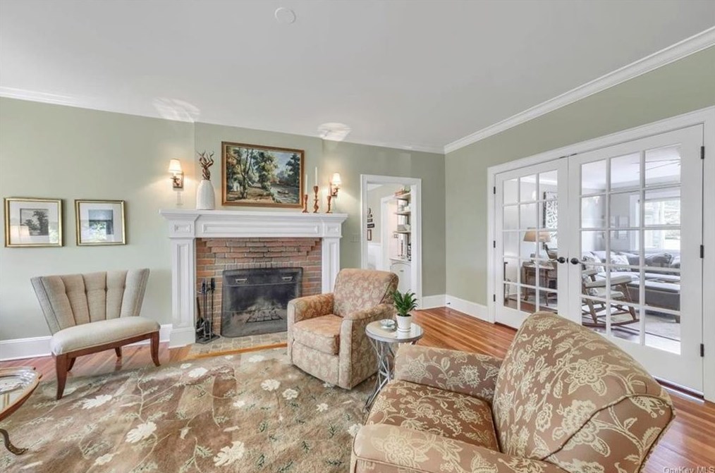 21 Phillips Pl, Goshen NY  10924-2307 exterior