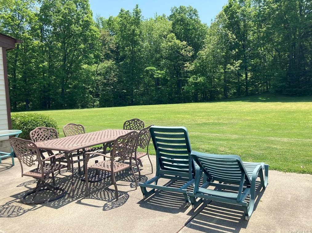 2429 Albany Post Rd, Walden NY  12586-2247 exterior