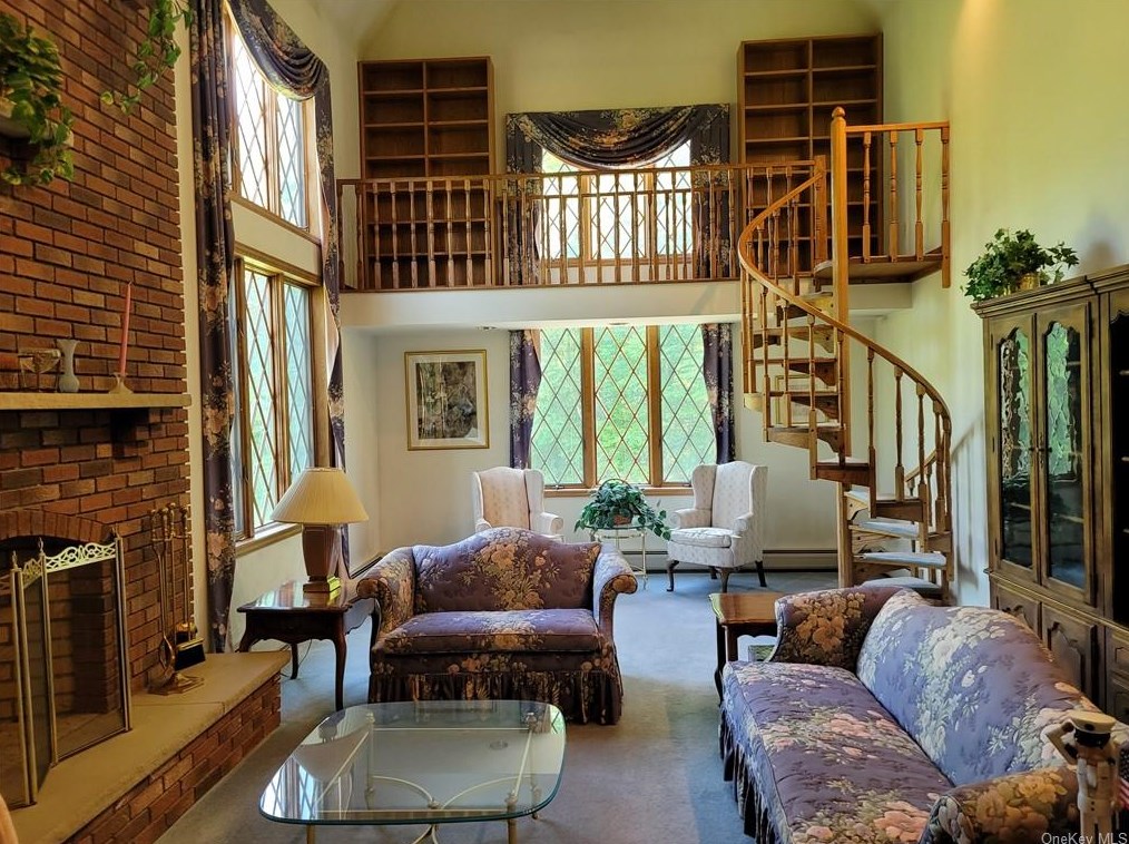 2429 Albany Post Rd, Walden NY  12586-2247 exterior