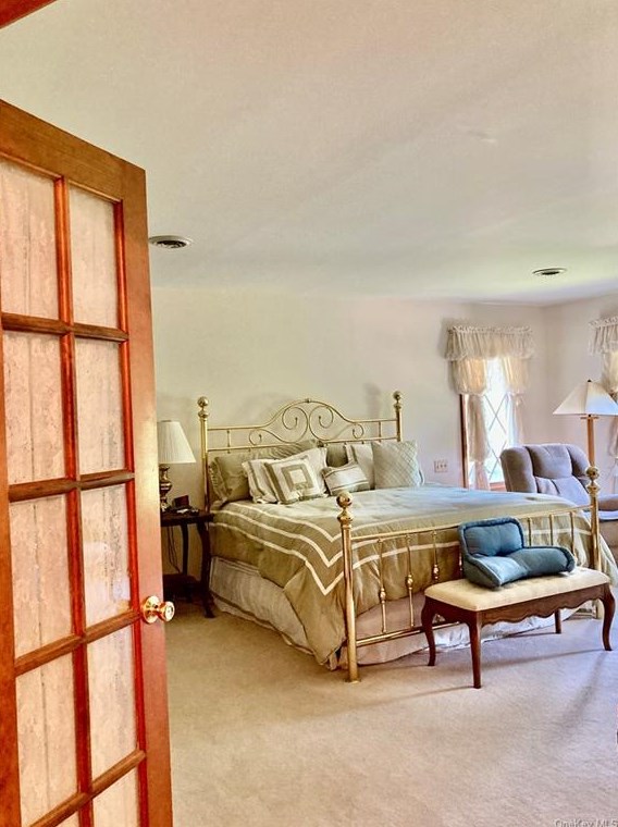 2429 Albany Post Rd, Walden NY  12586-2247 exterior