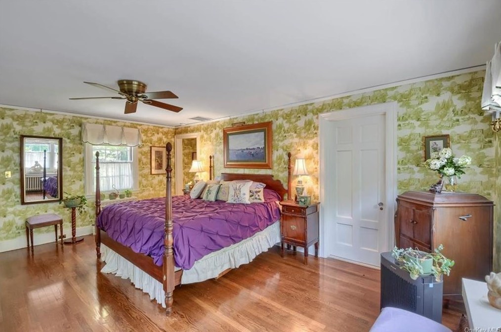 540 Oakridge Pkwy, Peekskill NY  10566-2400 exterior