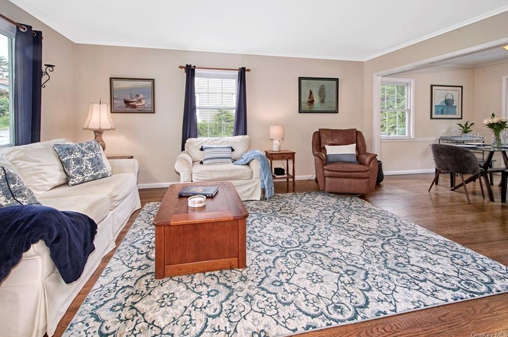 161 Osborn Rd, Rye NY  10580-1328 exterior