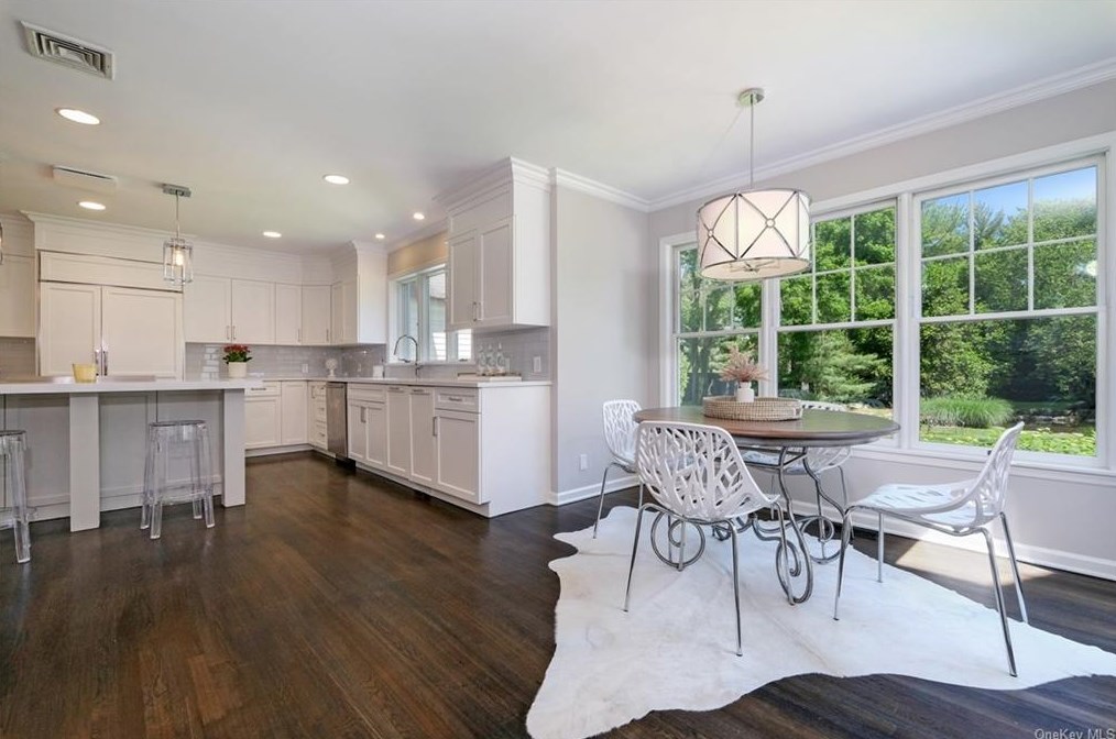 1 Hillside Rd, Rye NY  10580-2010 exterior