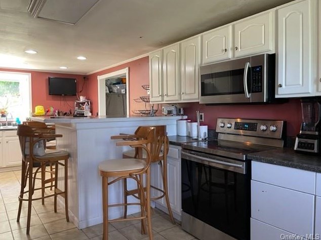 25 Nob Cir, Newburgh NY  12550-1246 exterior