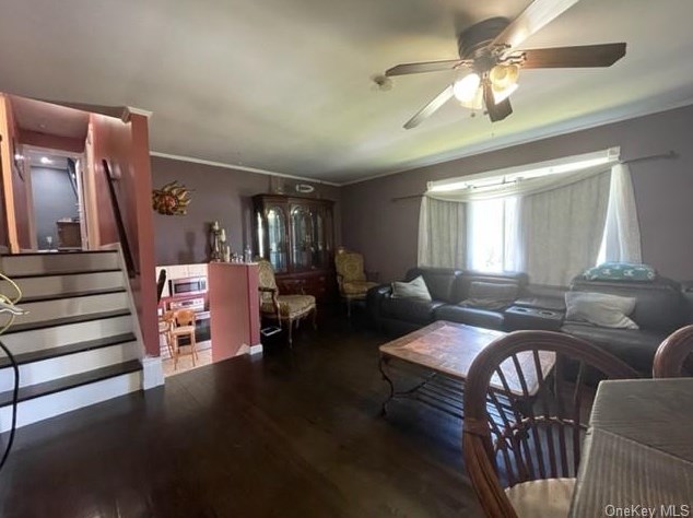 25 Nob Cir, Newburgh NY  12550-1246 exterior