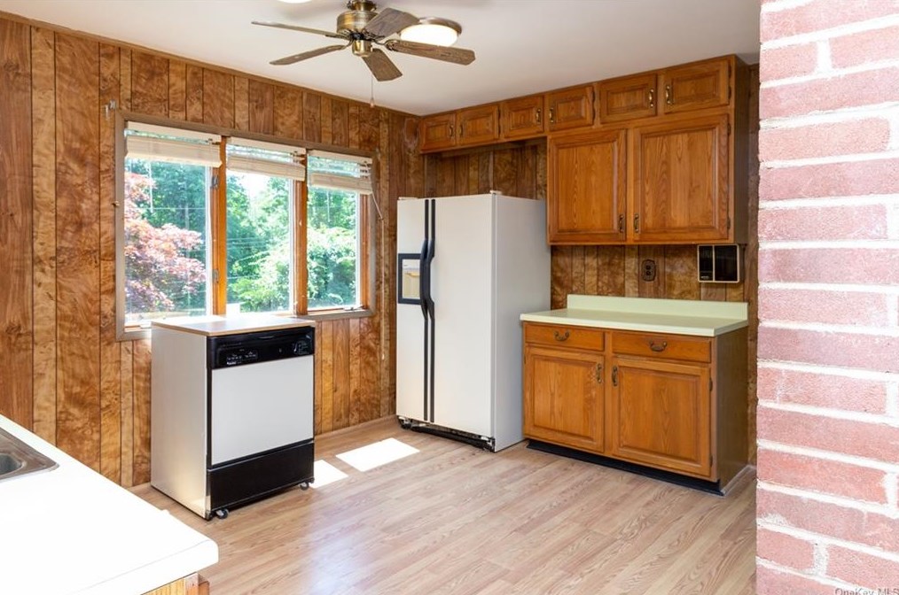 19 Glenna Dr, Kent Lakes NY  10512-1501 exterior